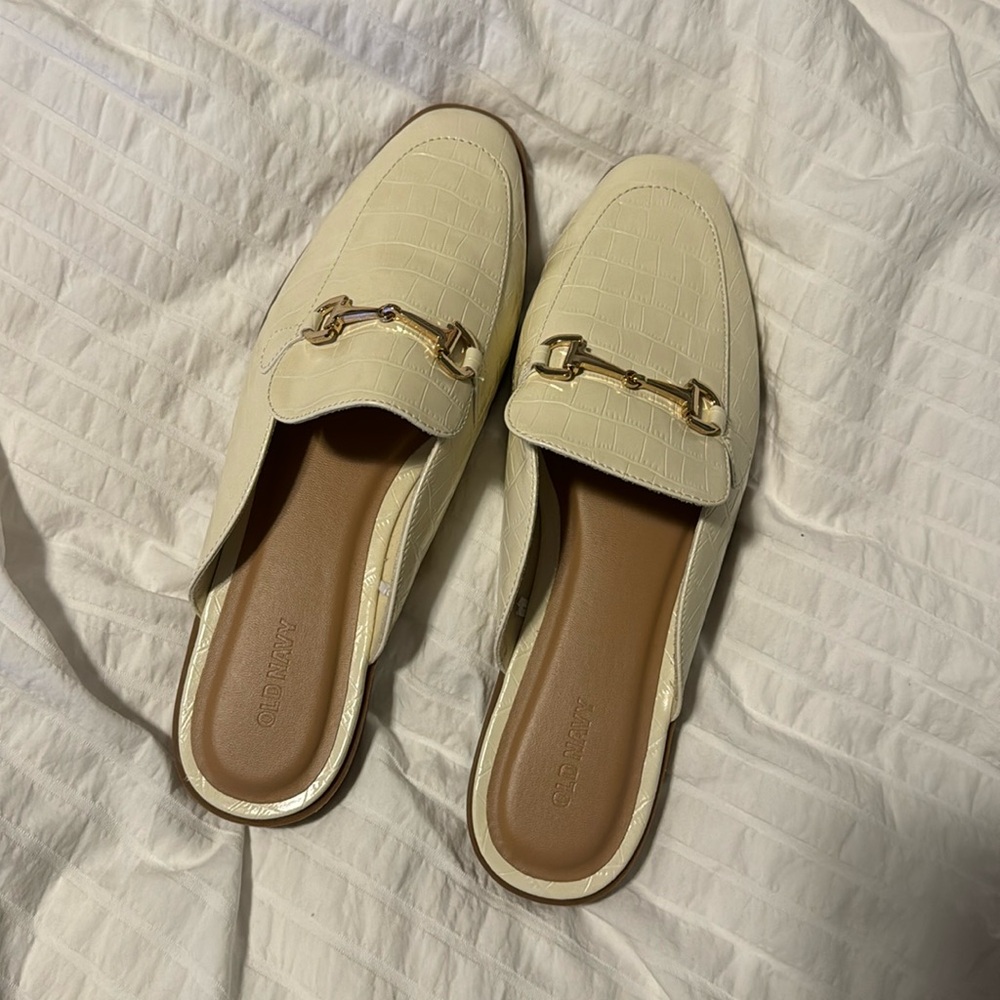 Old Navy white slip on loafers